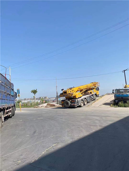 清苑区25吨吊车的租赁价格大概是多少？